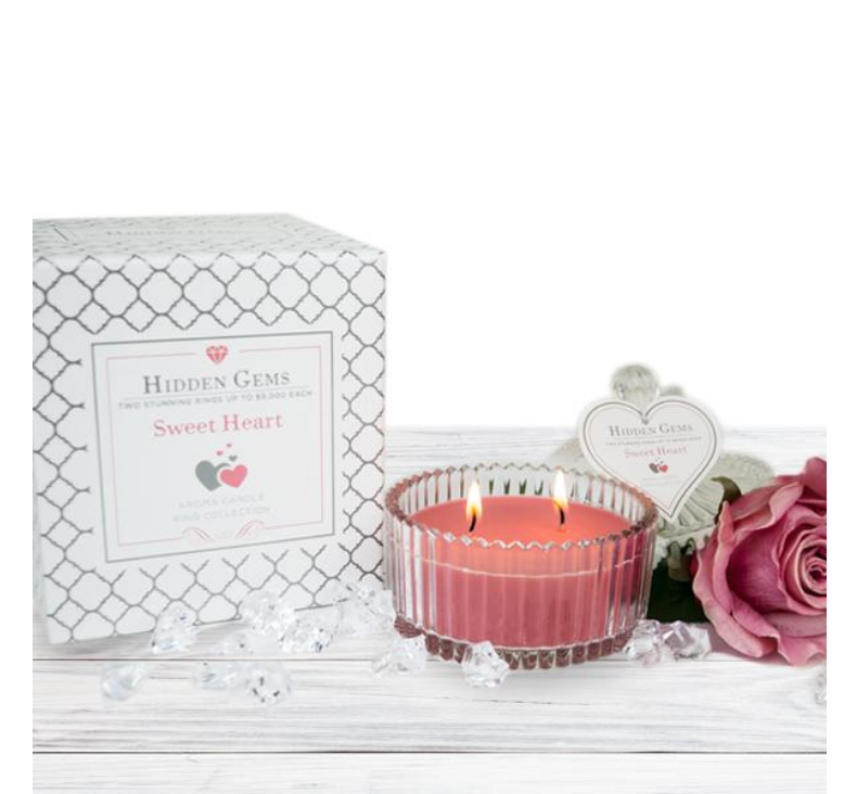 Hidden Gems Sweetheart Candle Cinnamon Heart Scent Village Green